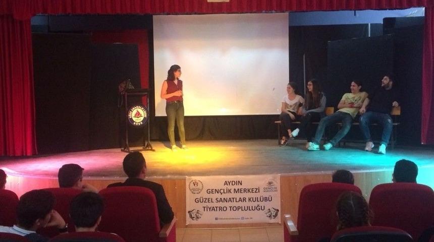 K&ouml;şk&rsquo;te Uyuşturucu İle M&uuml;cadele Tiyatrosu Sahne Aldı