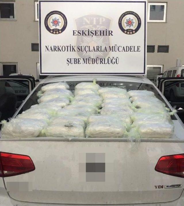 Eskişehir'de 17 Kilo Esrar Ele Geçirildi