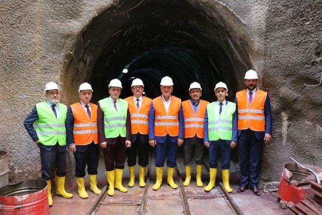 Gebze Metrosu 2,5 Milyar Tl&rsquo;lik Yatırımla Hayata Ge&ccedil;irilecek 1