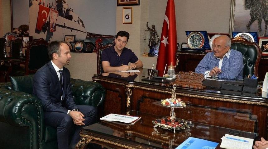 Kocamaz: "bm Ve Ab Suriyeliler Konusunda Sınıfta Kaldı"