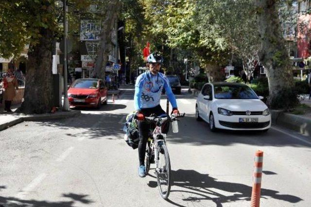 Lösemi Hastası Çocuklar Için Pedal Çeviriyor