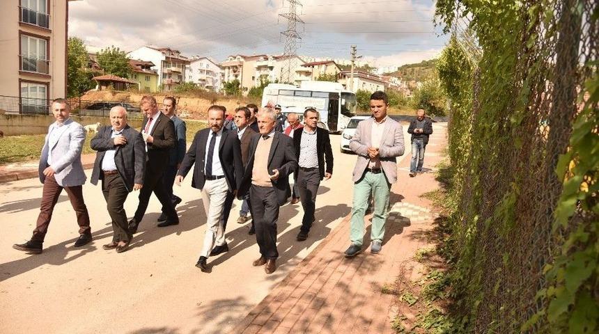 Başkan Doğan Yeşilova&rsquo;da Mahalle Gezisi Ger&ccedil;ekleştirdi