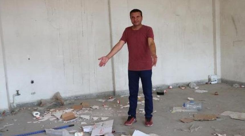 &Ccedil;alınan Malzemelerini, Hırsızlık Ş&uuml;phelilerine Geri Taşıttı