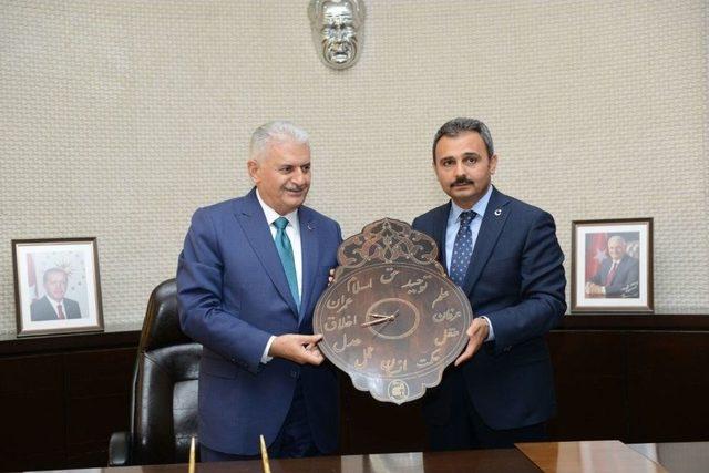 Başbakan Yıldırım’dan Çorum Belediye’sine Ziyaret