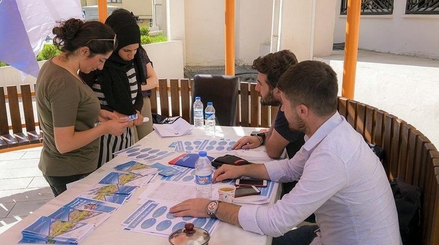 Hakkari Üniversitesinden Öğrencilere Tercih Desteği