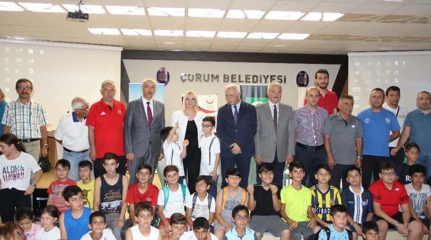 Sporcu &Ccedil;ocuklara Teknoloji Bağımlılığı Ve Sigaranın Zararları Anlatıldı