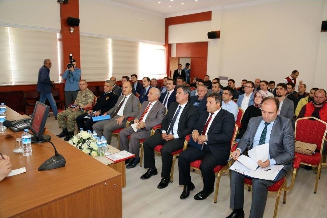 G&uuml;m&uuml;şhane&rsquo;de Yurt Ve Apart Sahipleriyle Toplantı Yapıldı