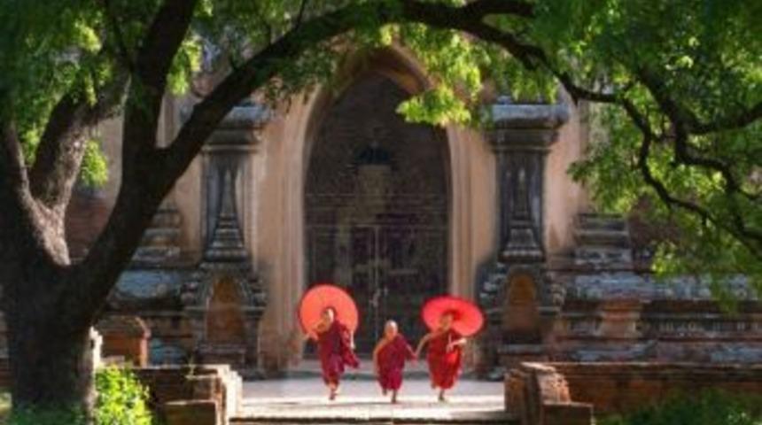 Safranbolu&rsquo;da Budist &Ccedil;ocuklu Fotoğrafa &Ouml;d&uuml;l Verilme Tartışması