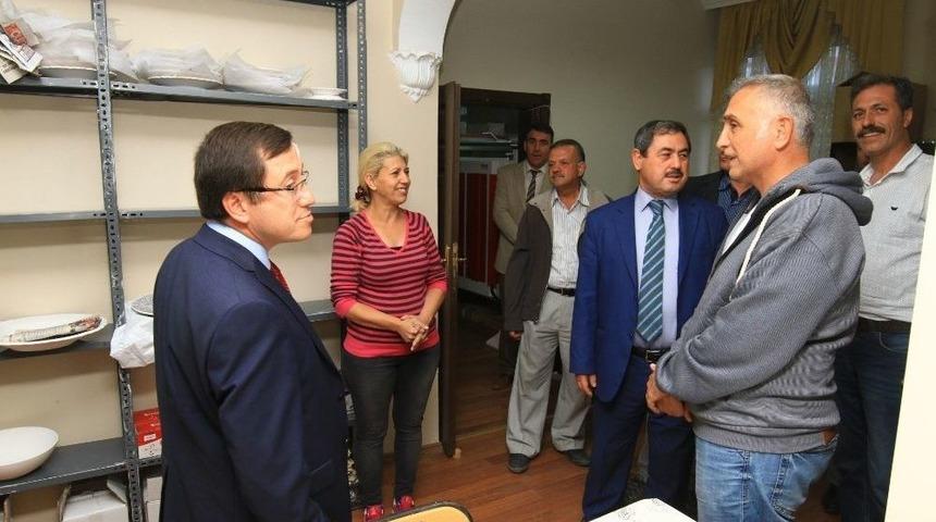 İn&ouml;n&uuml; &Uuml;niversitesi Rekt&ouml;r&uuml; Prof. Dr. Ahmet Kızılay: