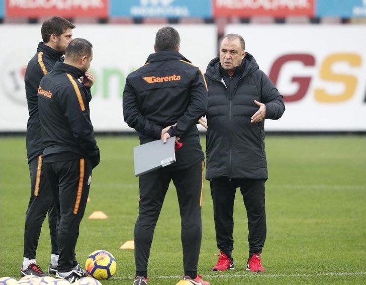 Galatasaray’da Gomis Şoku G4