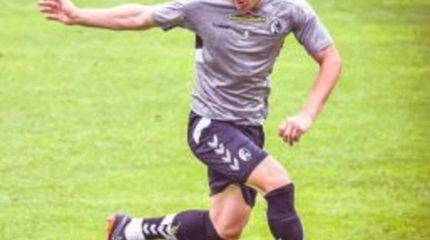 &Ccedil;ağlar S&ouml;y&uuml;nc&uuml;, Leicester City&rsquo;de