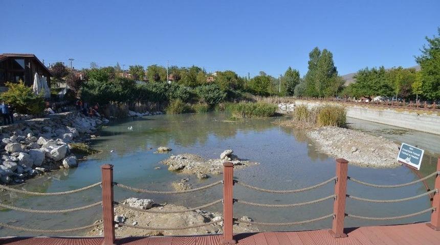 Suyunu Kaybeden Hılla G&ouml;l&uuml;ne Su Gelmeye Başladı