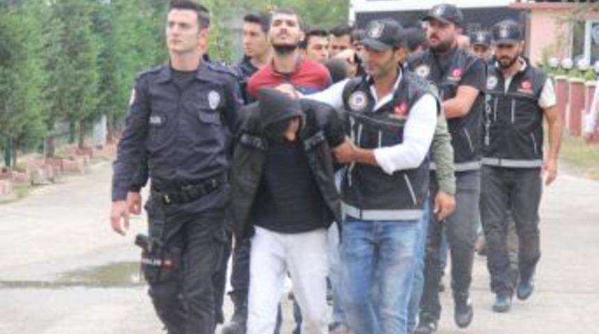 Kocaeli&rsquo;de 12 Kişi Uyuşturucudan Tutuklandı