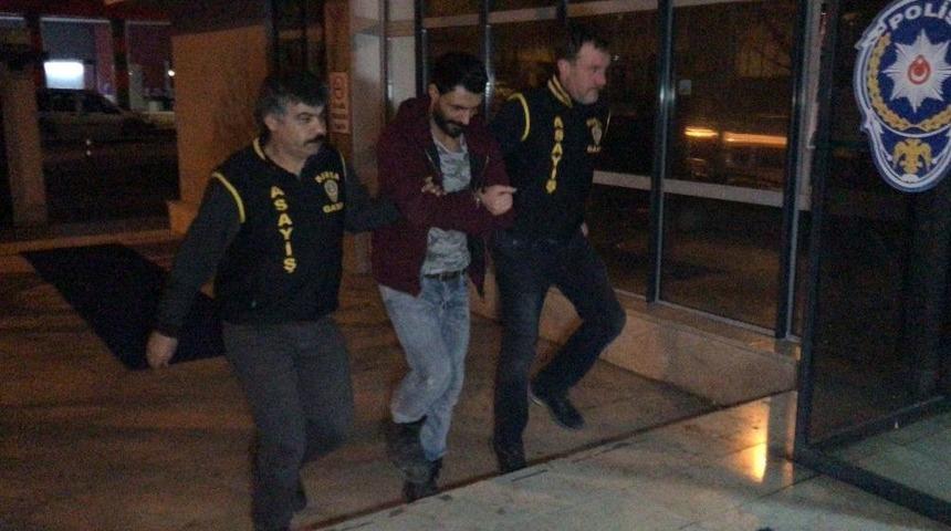 Kızlarını Pompalı T&uuml;fekle Rehin Alan Baba 5 Saat Sonunda İkna Edildi