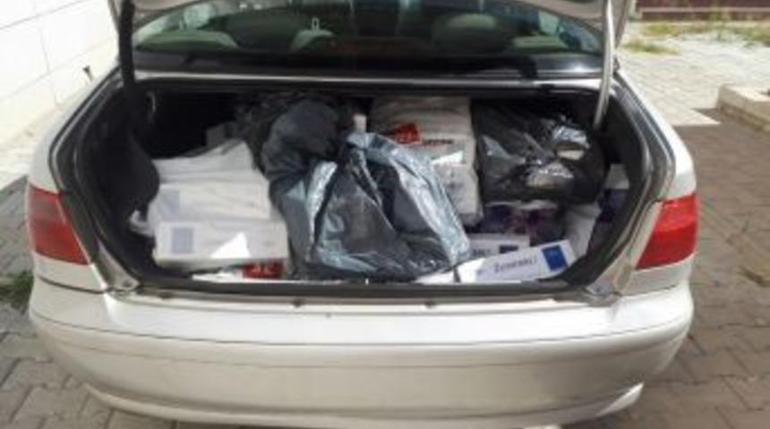 Ş&uuml;pheli Ara&ccedil;tan Ka&ccedil;ak Sigara Ve İ&ccedil;ki Ele Ge&ccedil;ti