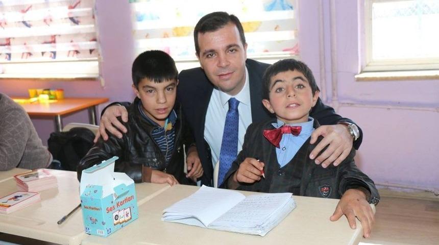 Kaymakam Vardar, Okulları Ziyaret Etti