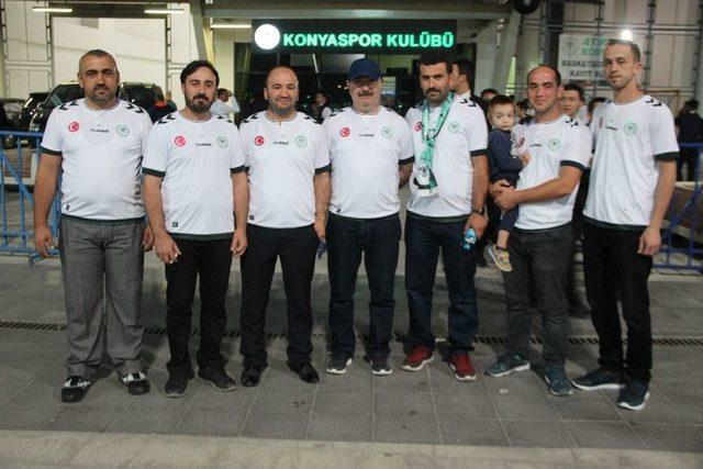 Zonguldaklı Madenciler Atiker Konyaspor Maçını İzledi