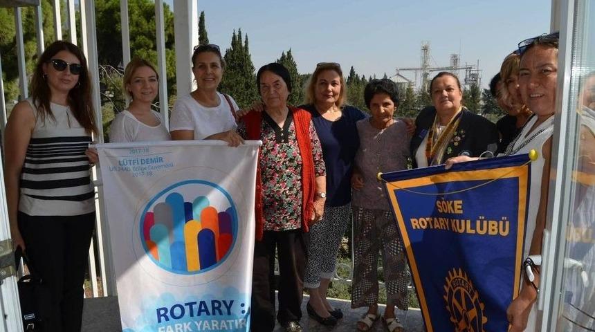 S&ouml;ke Rotary Kul&uuml;b&uuml; Yaşlıların G&ouml;nl&uuml;n&uuml; Aldı