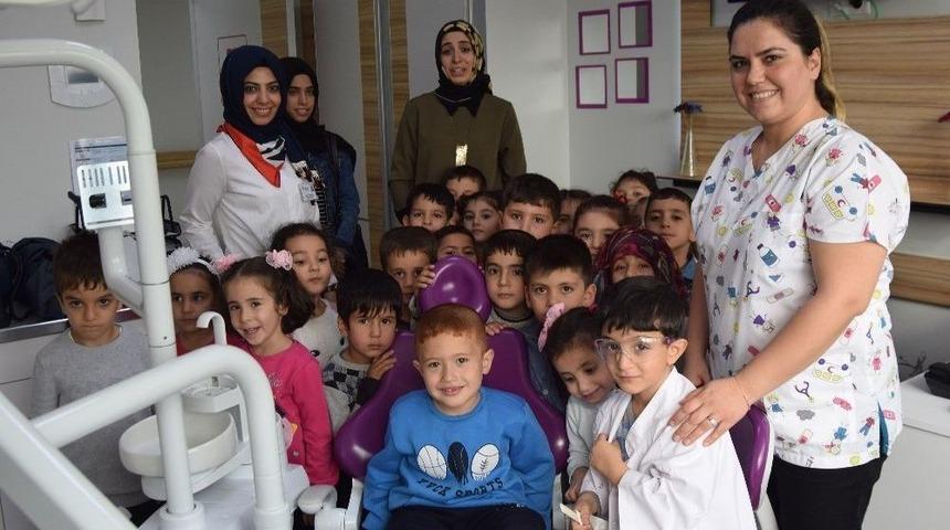 Miniklere Ağız Ve Diş Sağlığının Önemi Anlatıldı