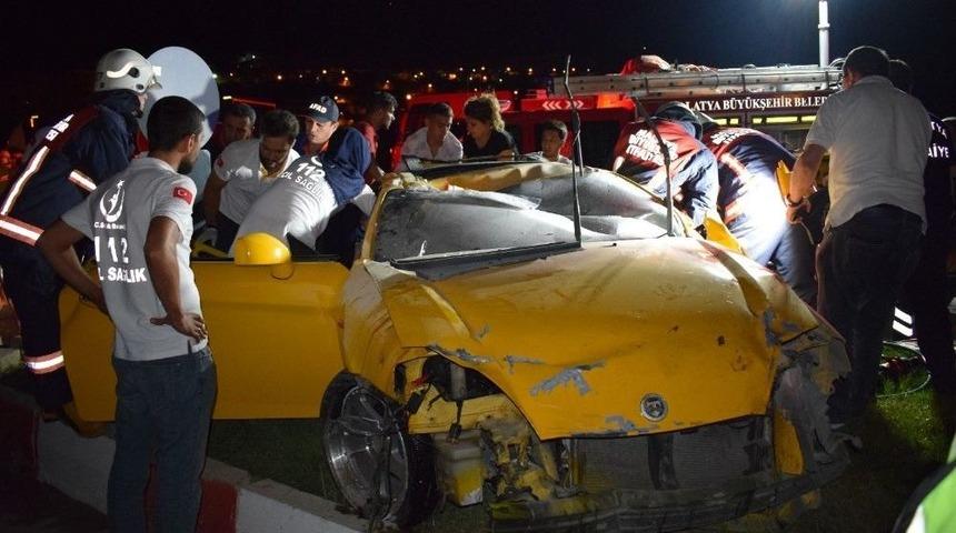 Malatya’da Feci Kaza : 2 Ağır Yaralı