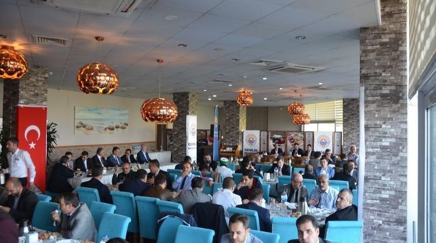 Yılmaz&rsquo;dan Din G&ouml;revlilerine Kahvaltı