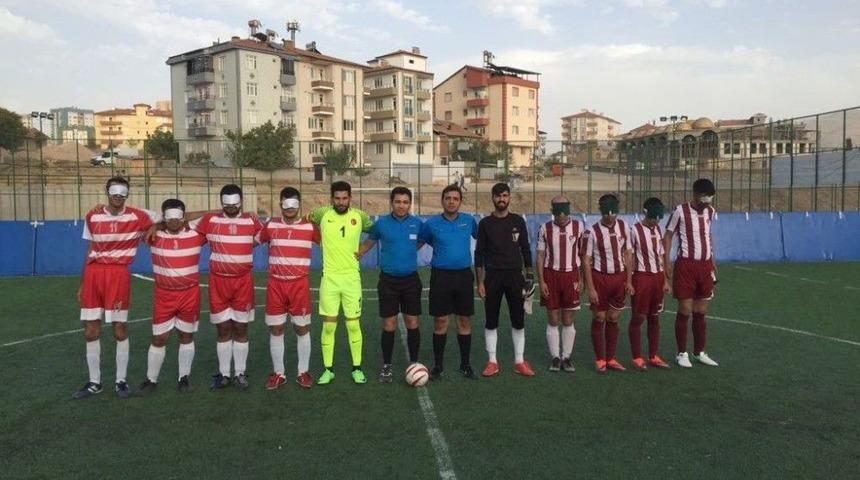 G&ouml;rme Engelli Futbolcular Sesi G&ouml;renler Ligi&rsquo;nde