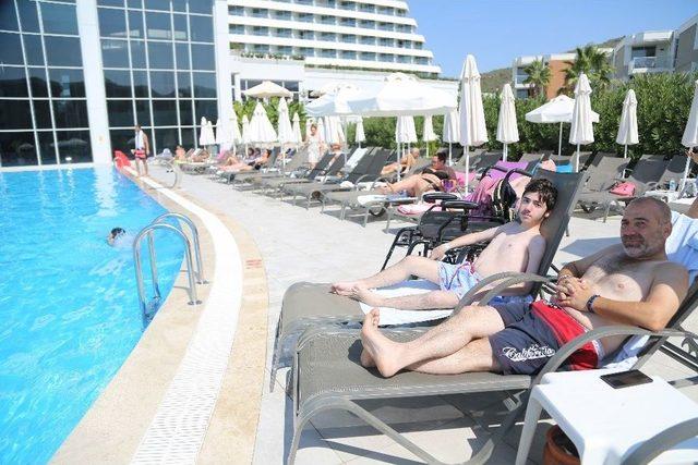 Engelliler, Kuşadası’nda Dolu Dolu Bir Tatil Geçirdi