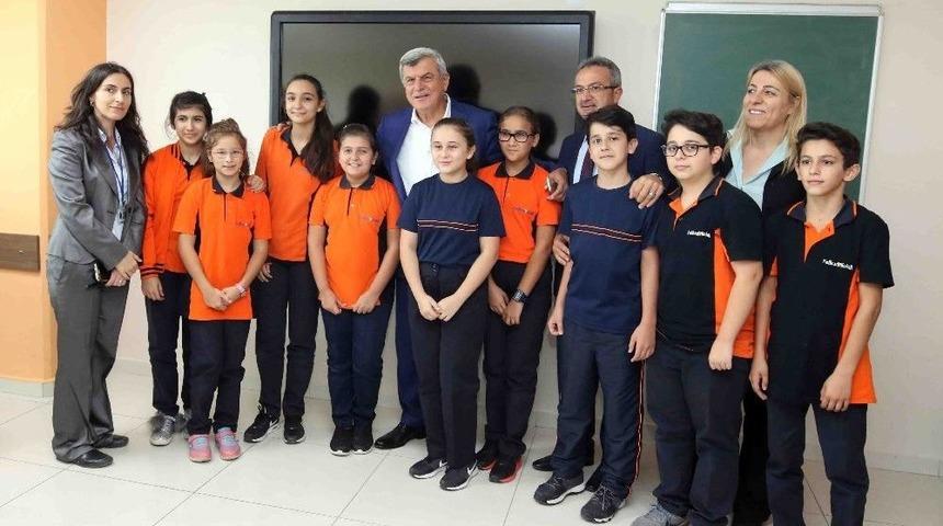 Başkan Karaosmanoğlu&rsquo;ndan &Ouml;ğrencilere Ziyaret