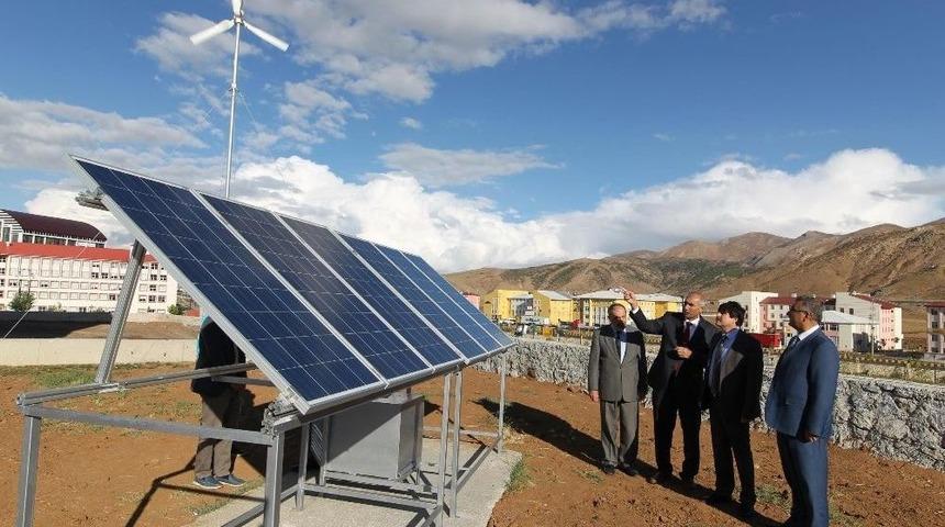 Be&uuml; G&uuml;neş Ve R&uuml;zg&acirc;rdan Enerji &Uuml;retiliyor