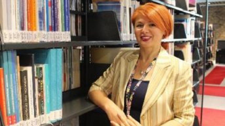 "&ccedil;ocuk Istismarı Konusunda &Ouml;nce Anne-Babalar Eğitilmeli"