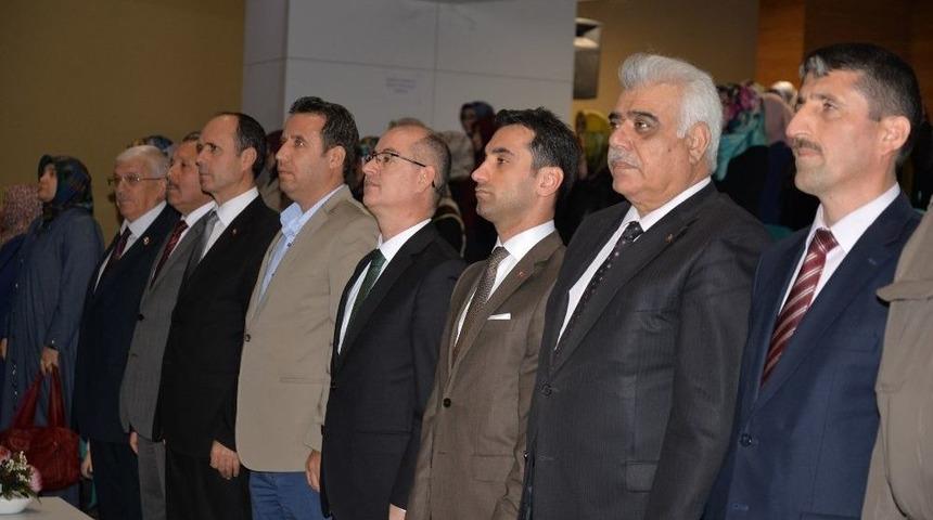 M&uuml;ft&uuml; Necati Akkuş &ldquo;din G&ouml;revlilerimiz Kanaat &Ouml;nderi Olmalı&rdquo;