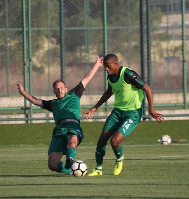 Paul Le Guen'den Yusuf Erdoğan'a Özel Ilgi