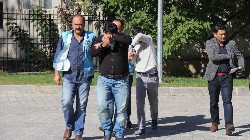 8 İlde 34 Ev Soyan Hırsızlar 67 G&uuml;venlik Kamera Kaydı İncelenerek Yakalandı