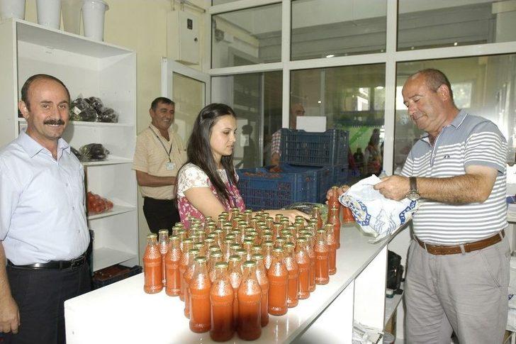 Ziraat Mühendisleri, Tarlada Ve Çiftlikte Mesleği Öğreniyor G5