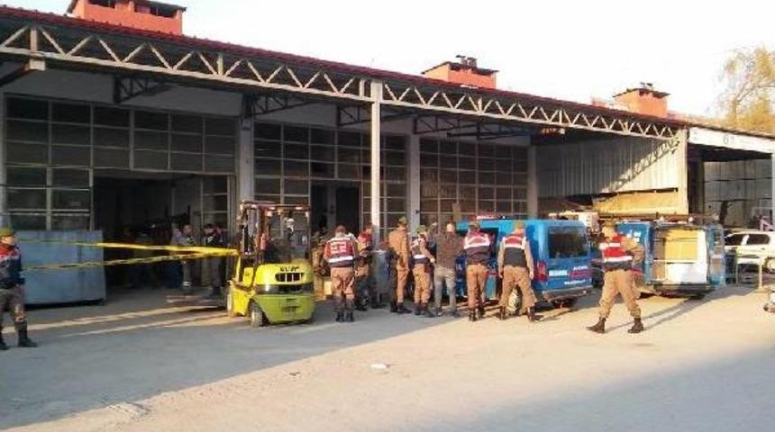 Husumetlisini Takip Edip, &Ouml;ld&uuml;rd&uuml;