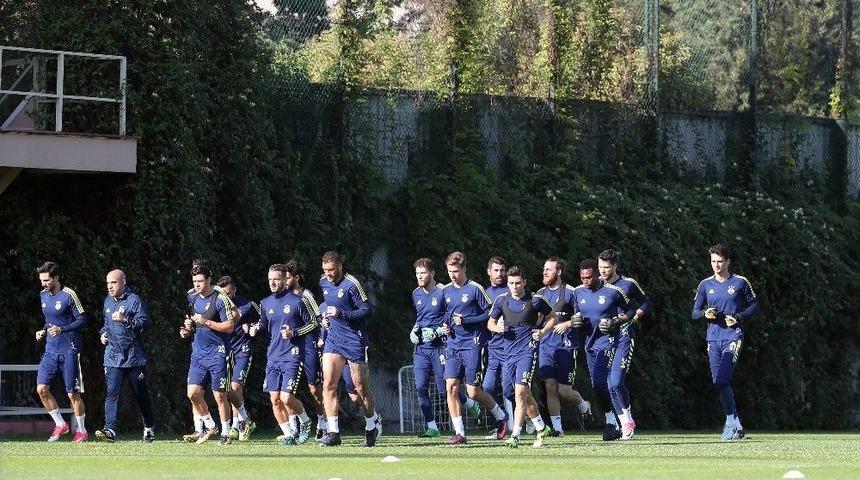 Fenerbah&ccedil;e&rsquo;de Malatyaspor Ma&ccedil;ı Hazırlıkları S&uuml;r&uuml;yor