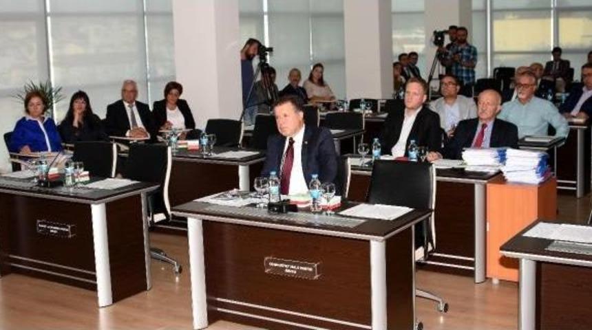 &Ccedil;anakkale'de, Ak Parti Grubu Meclis Toplantısına Katılmayacak (3)