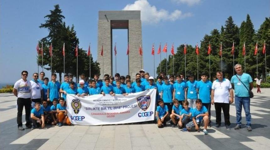 Polisten Dezavantajlı &Ccedil;ocuklara Gezi Etkinliği