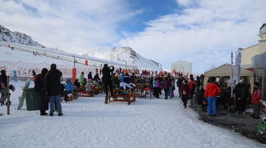 B&uuml;y&uuml;kşehir İle Fotoğraf&ccedil;ılar Erciyes&rsquo;te