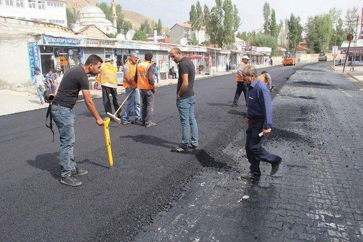 Başkale Belediyesi Asfalt Ve Parke Çalışmalarına Devam Ediyor G1