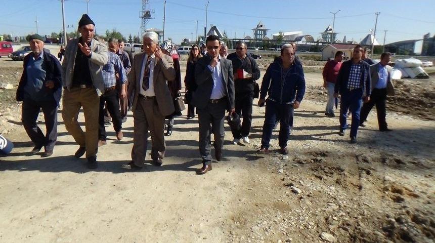 Balta, Tırpan Ve Tarım Aletleriyle Eylem Yapan K&ouml;yl&uuml;ler M&uuml;ze İnşaatının Durdurulması İ&ccedil;in İptal Davası A&ccedil;tı