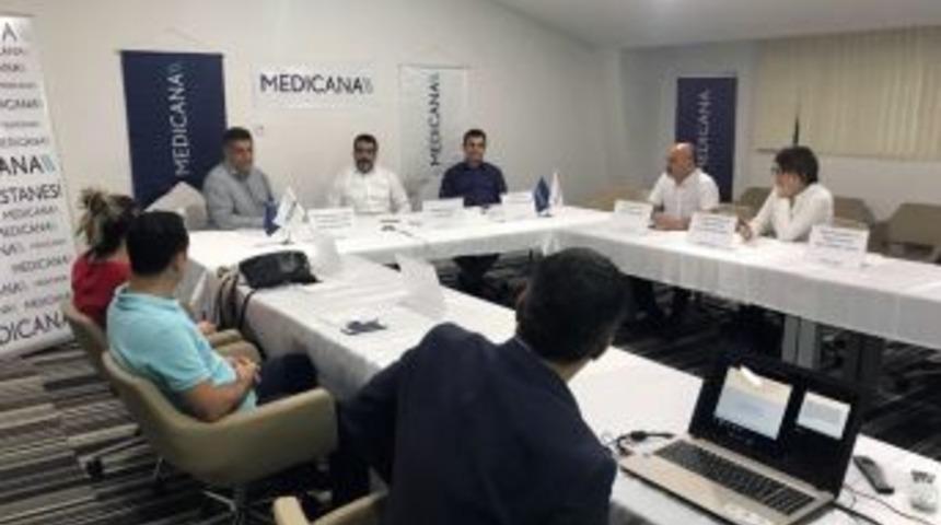 T&uuml;p Bebek Tedavilerine Y&ouml;nelik Akademik Seminer