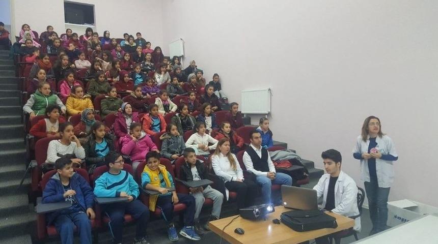 Batman’da Çocuklara Diş Bakımı Anlatıldı