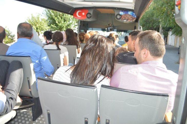 Kayyum Başkandan Turistlere Ücretsiz Özel Gezi Otobüsü Sürprizi G3