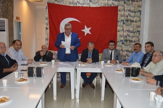 Turgutlu Mhp’de Toplu İstifa