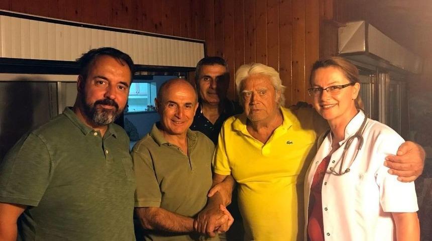 Başkan Akgün’den, Cüneyt Arkın’a Geçmiş Olsun Ziyareti