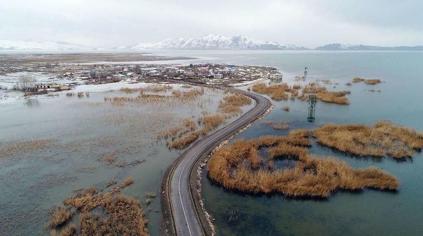 İpekyolu&rsquo;nda 23.5 Kilometrelik Yol Yapıldı