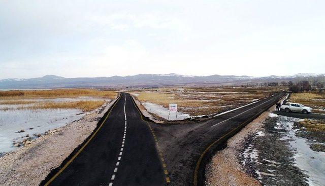 İpekyolu’nda 23.5 Kilometrelik Yol Yapıldı