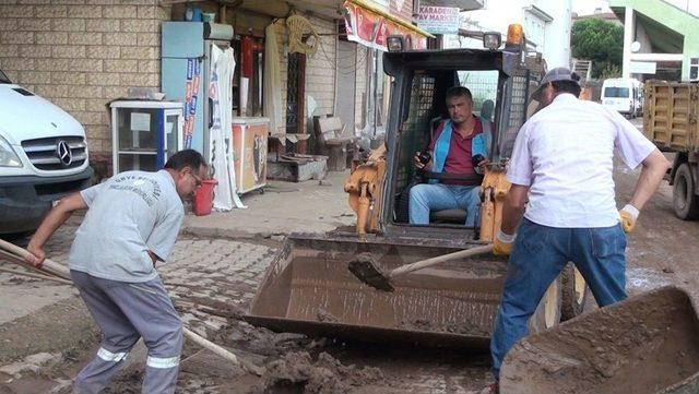 Sel Sonrası Yaralar Sarılıyor