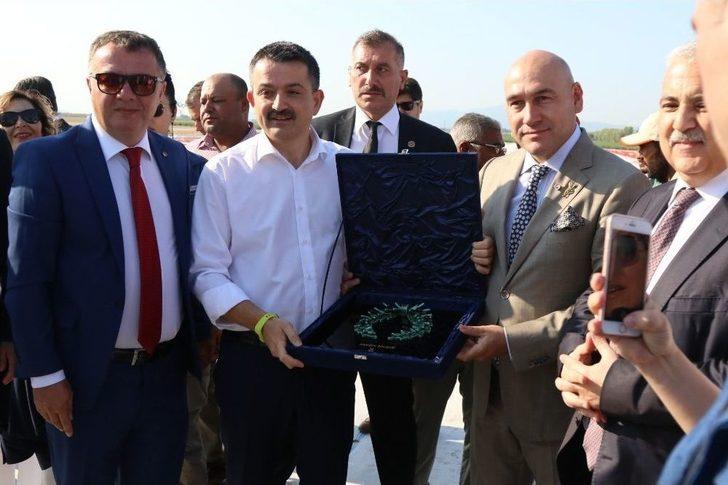 Bakan Pakdemirli Tarlaya İndi, Traktör Kullandı G5